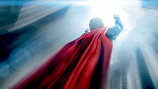 Parallel zum "Superman"-Reboot im Kino: Neue TV-Serie soll einen weiteren, völlig anderen Mann aus Stahl einführen