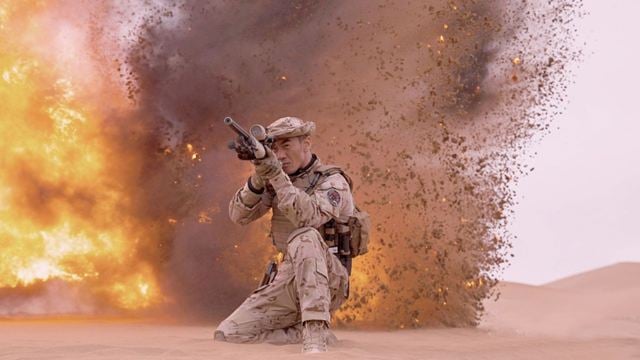 Spannung, Ballerei & Explosionen: Knallharte Kriegs-Action im deutschen Trailer zu "Sniper - Tiger Unit"