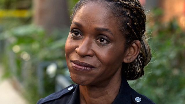 bild aus der news Kult-Sitcom-Star in "Lucifer" Staffel 6: Aus diesen Serien-Hits kennt ihr Merrin Dungey