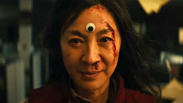 Im deutschen Trailer zu "Everything Everywhere All At Once" lässt Michelle Yeoh das Marvel-Multiversum alt aussehen – verrückter geht kaum!