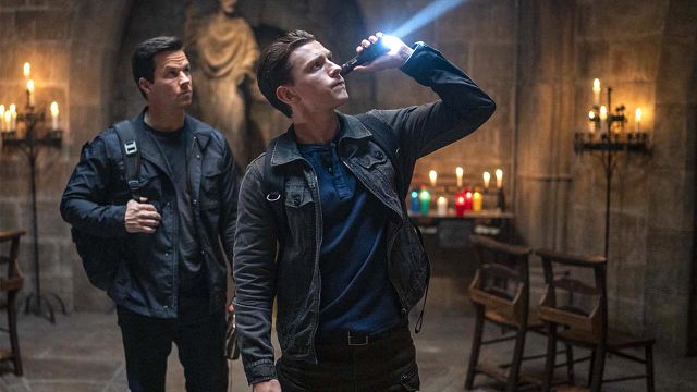 bild aus der news Erstes Poster zu "Uncharted": Mark Wahlberg und "Spider-Man"-Star Tom Holland als abgebrühte Abenteurer