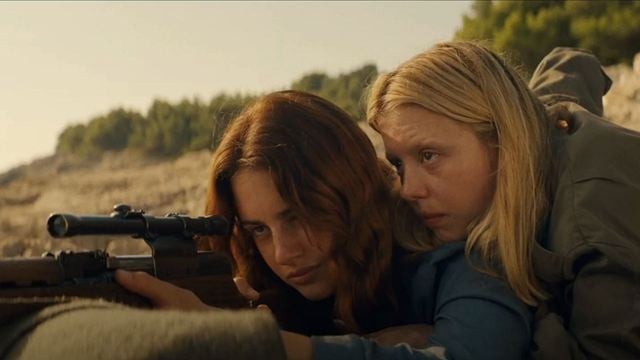 Im deutschen Trailer zu "Mayday" führt der Star aus dem Horror-Hit "X" feministische Soldatinnen in den Krieg gegen Männer