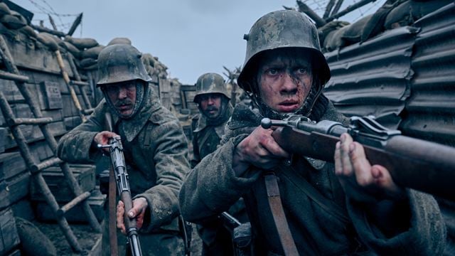 Die Netflix-Neuverfilmung eines Kriegsfilm-Meisterwerks: Der erste Blick auf "Im Westen nichts Neues" mit Daniel Brühl