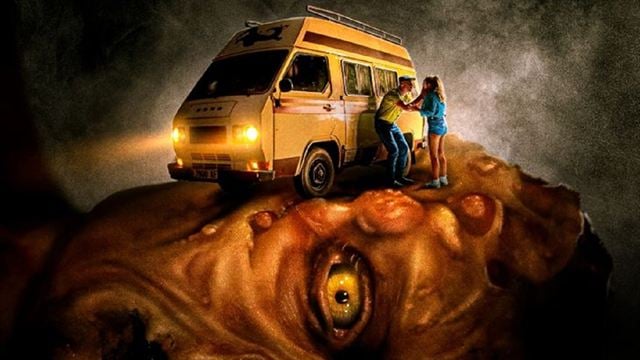 Dieser Roadtrip wird zum Albtraum: Blutrünstige Kreaturen & verrückte Figuren im deutscher Trailer zu "The Passenger"