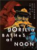 Poster der Gorilla Bathes At Noon