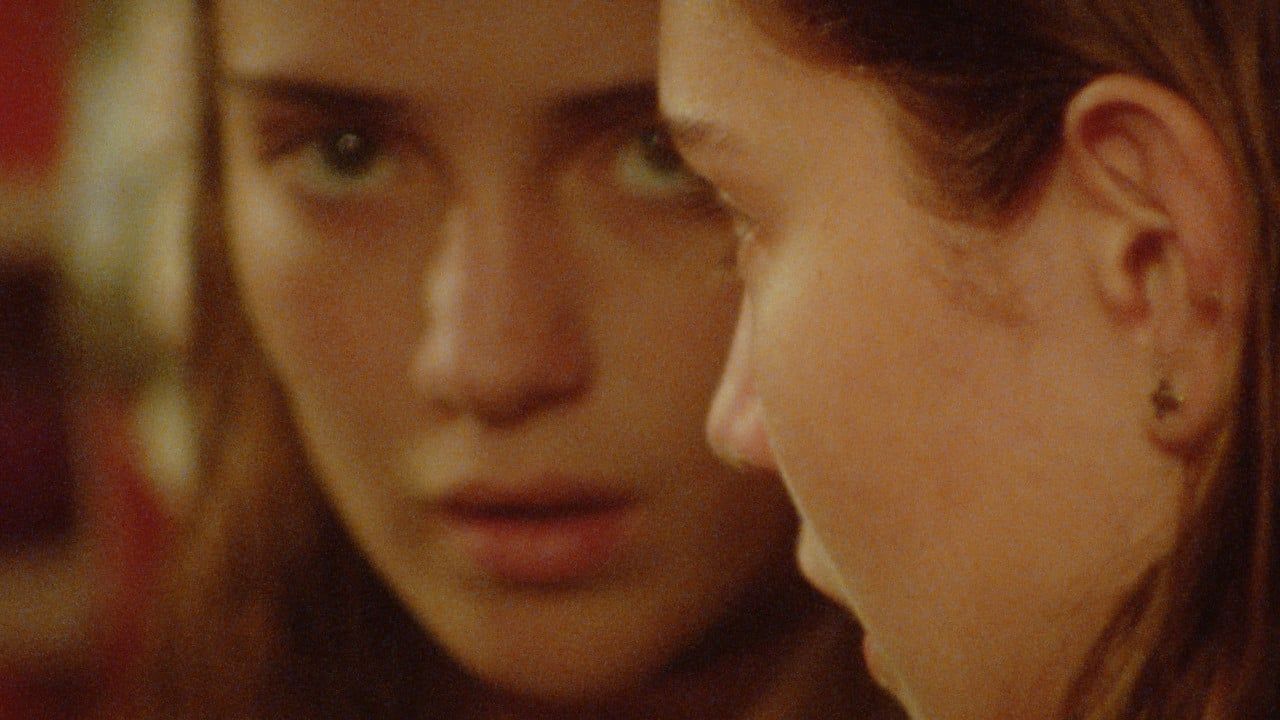 Lilian (Talia Ryder) bleibt die ganze Laufzeit von „The Sweet East“ hindurch eine kaum zu greifende Protagonistin.