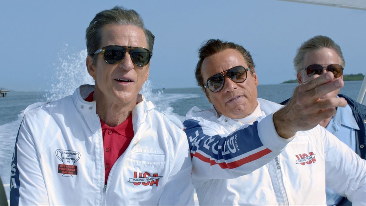 Ben (John Travolta, r.) und US-Präsident George H. W. Bush (