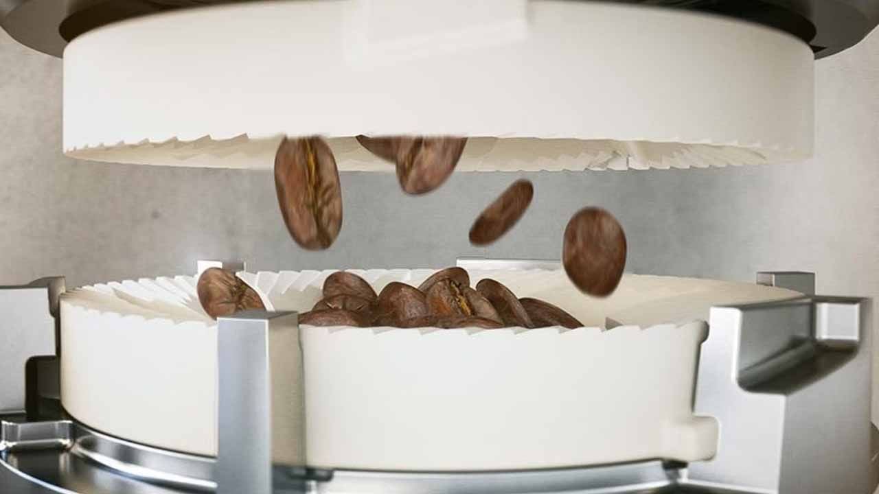 Das langlebige Keramikmahlwerk der Panarello lässt sich in zwölf Mahlgradstufen an eure Kaffeebohnen anpassen.