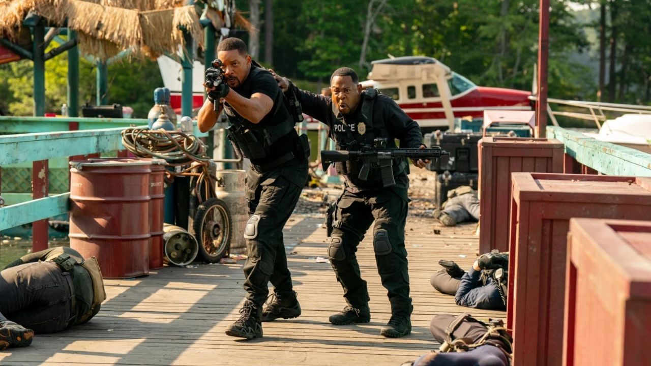 Mit 55 und 59 Jahren sind Will Smith und Martin Lawrence auch nicht mehr die Jüngsten. In „Bad Boys 4“ überlassen sie die Action deshalb oft der nächsten Generation.