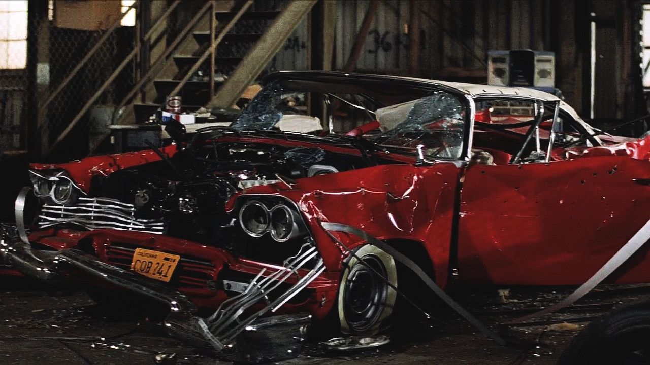 Die von Rowdys demolierte Christine wird zum Glück nicht lange solch ein trauriges Bild abgeben.