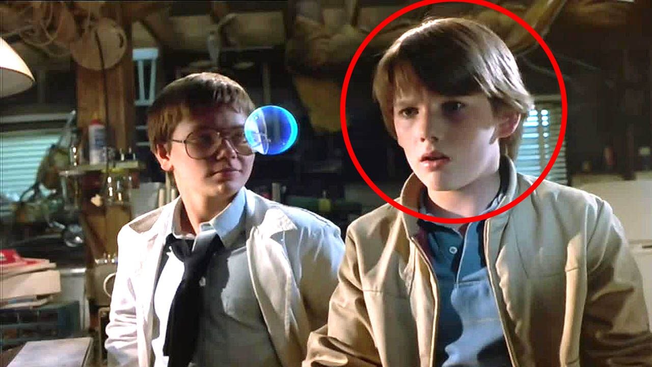 Vor 40 Jahren machte er seine ersten Schritte vor der Kamera, heute ist er ein Hollywood-Star: Habt ihr ihn erkannt?