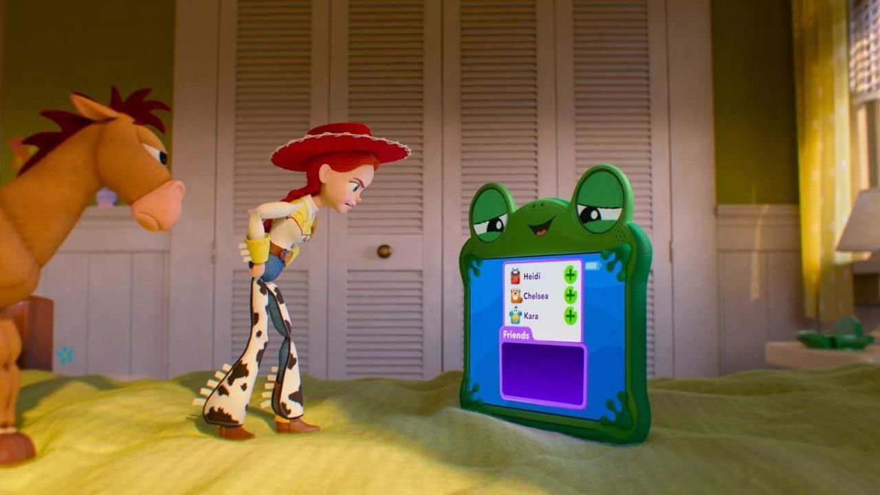 Jessie und die anderen Spielzeuge sind gar nicht happy, dass ihre Besitzerin vom Aufstehen bis zum Schlafengehen nur noch auf den Bildschirm ihres Kinder-Tablets starrt!