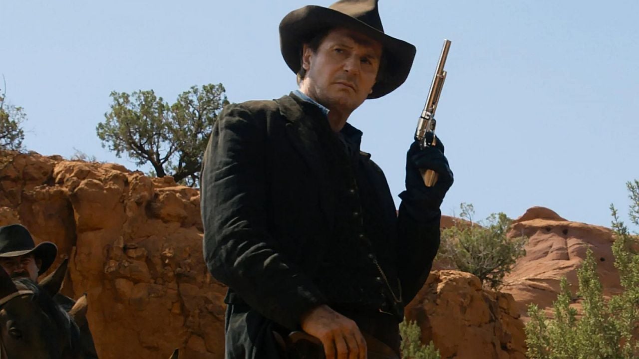 Heute Abend streamen: In dieser Western-Sause trifft Liam Neeson auf Charlize Theron und "How I Met Your Mother"-Star Neil Patrick Harris