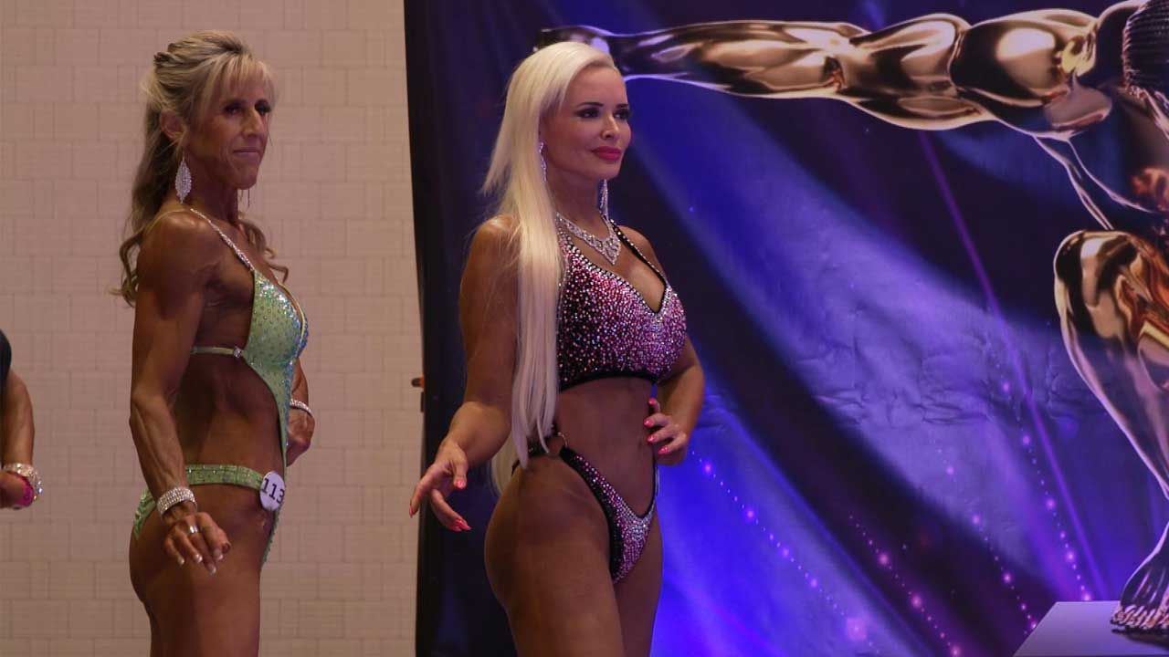 Daniela Katzenberger zeigt das Ergebnis ihrer harten Arbeit beim Bodybuilding-Wettbewerb