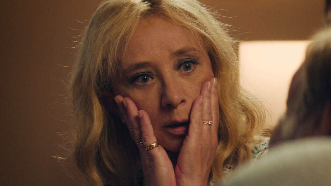 Gérards Ehefrau Nicole (Sylvie Testud) mag keinen Bordeaux – und sorgt damit für den ersten Eklat!