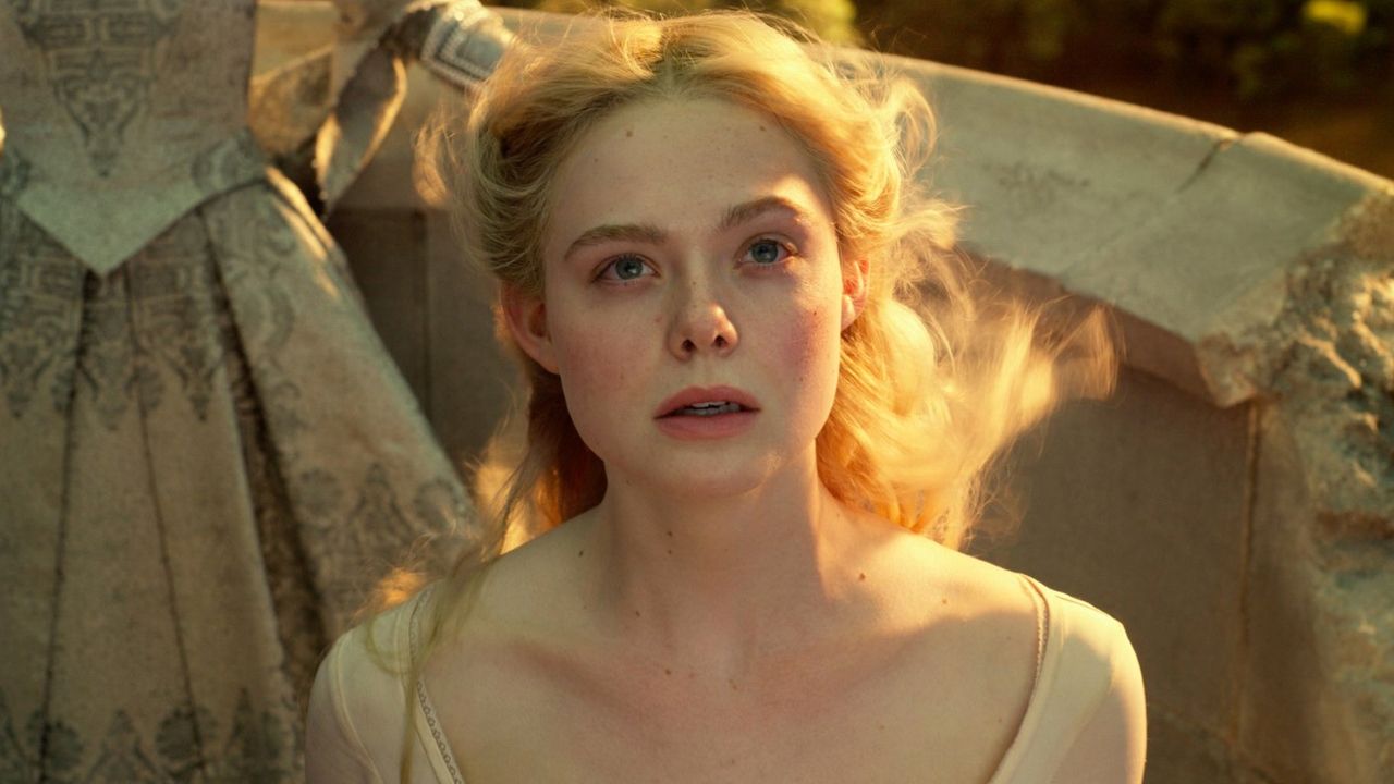 Elle Fanning in 