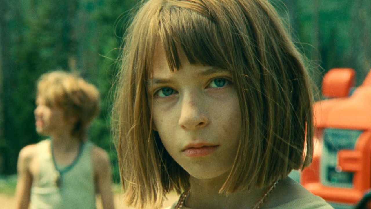 Wer denkt bei den nostalgischen 16mm-Aufnahmen nicht sofort an sommerliche Abenteuer aus Kindertagen zurück?