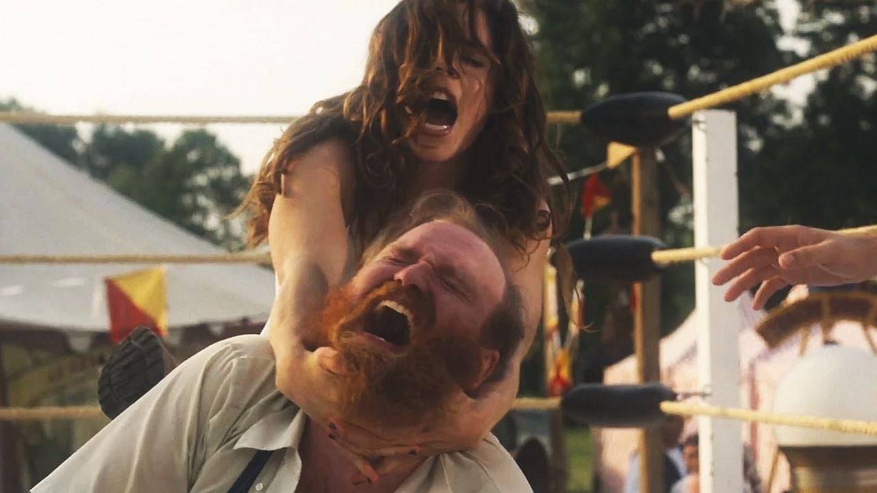 Mit Stars aus "Yellowstone" & "Fallout": Trailer zum turbulenten Wrestling-Biopic "Queen Of The Ring"