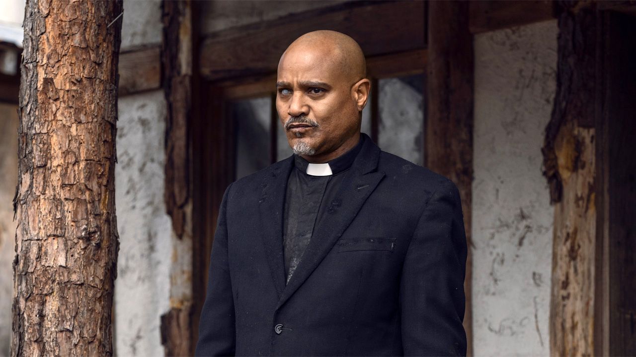 Gabriel (Seth Gilliam) schaut überraschend bei „The Ones Who Live“ vorbei.