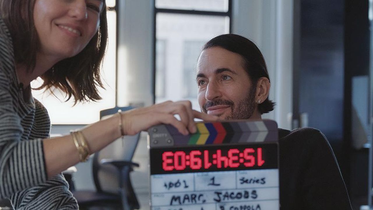 Sofia Coppola macht ja schon im Titel ihres Films „Marc By Sofia“ deutlich, dass sie ihren Protagonisten eher nicht aus einer kritischen Distanz, sondern einer persönlichen Verbundenheit heraus porträtiert.