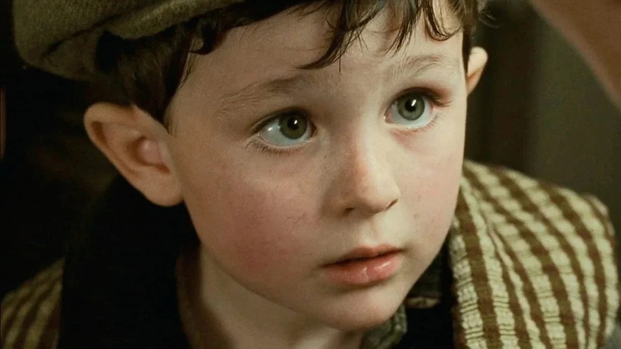 That’s how much money the little boy from “Titanic” still gets every year – for a single sentence he says in the film! – Cinema News