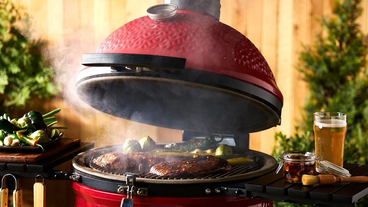 Es gibt nichts Vergleichbares zum Keramikgrill: So eine gleichmäßige, stete Rundumhitze kann kein anderer Grill. 