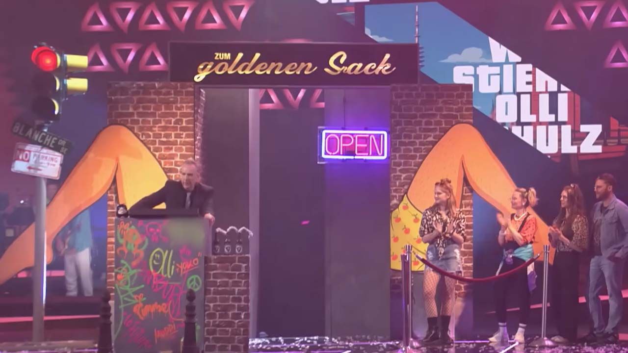 Olli Schulz spielte sich diesmal als Türsteher auf.