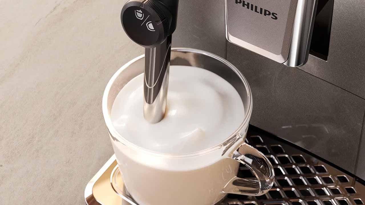 Mit dem klassischen Milchaufschäumer bereitet ihr cremigen Milchschaum für Cappuccino oder heiße Milch zu.