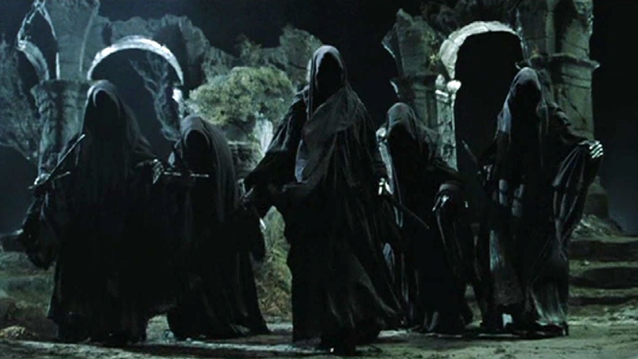 Fünf der Nazgûl (Ringgeister) in