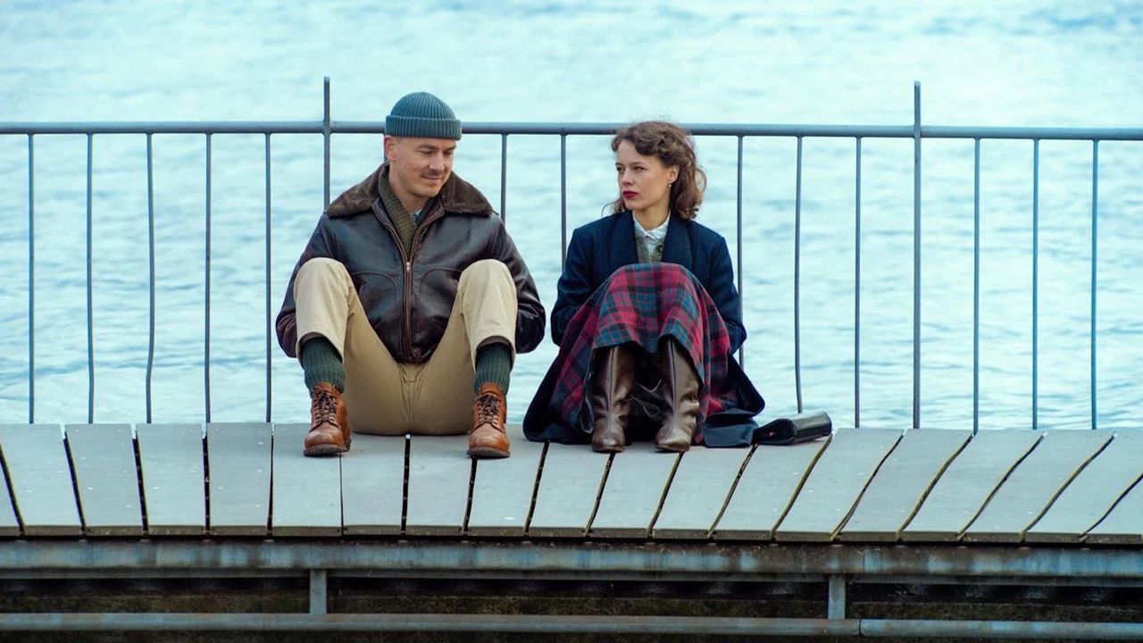 Albrecht Schuch & Paula Beer in 