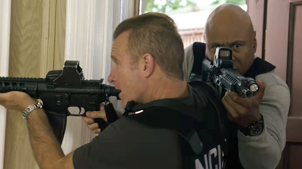 Eine der beliebtesten Thriller-Serien geht weiter: Im ersten Trailer zum Spin-off "NCIS: New York" kehrt ein Fanliebling zurück