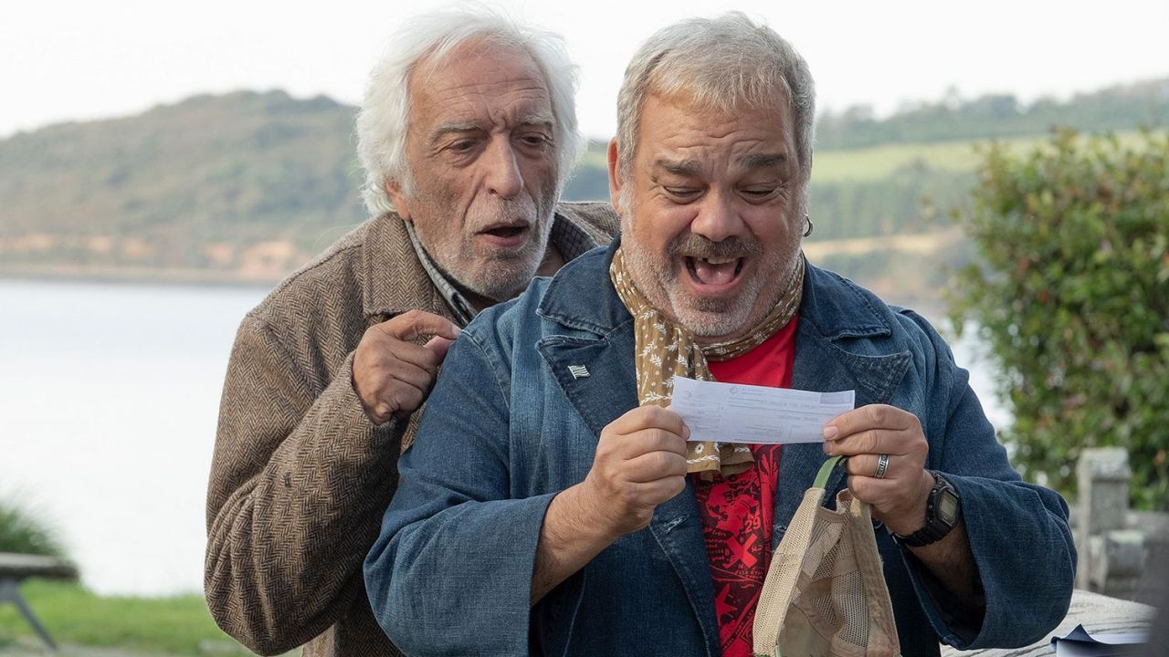 Henri (Gérard Darmon) und Jean-Jean (Didier Bourdon) erkennen ihre Chance, ganz groß abzusahnen.