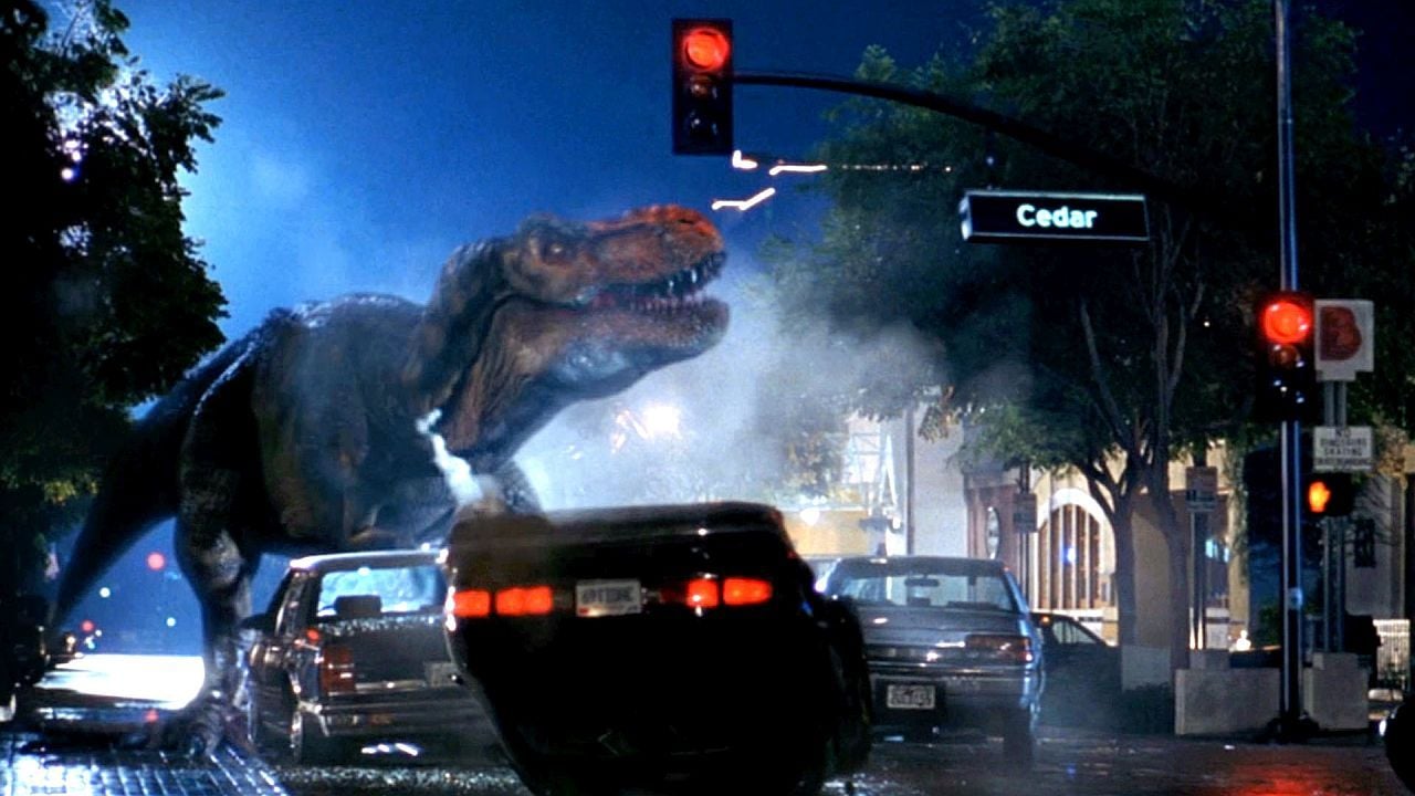 Auch in Steven Spielbergs Blockbuster sorgt ein Dino in der Stadt für Chaos