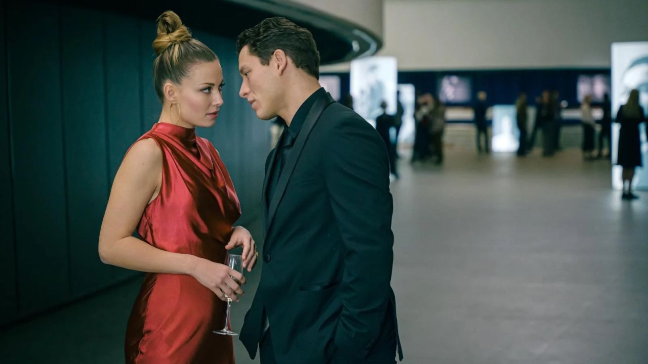 Elle (Lena Meckel) plant bereits die Hochzeit mit Thilo (Gerrit Klein) – aber der scheint eine geheime Agenda zu verfolgen!