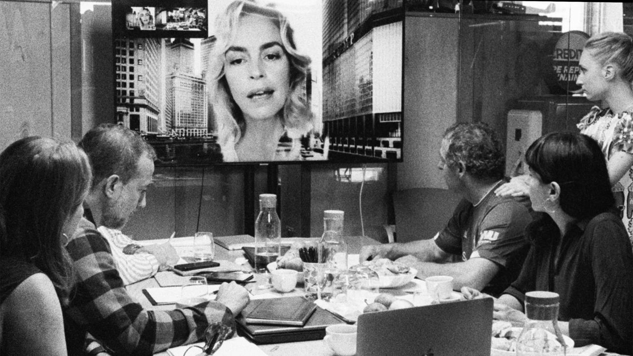 Auch Nina Hoss hat einen Auftritt.