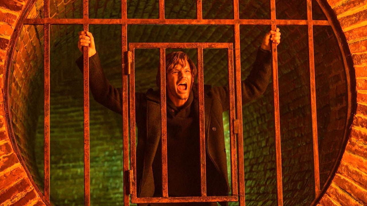 James Sunderland (Jeremy Irvine) sucht in Silent Hill nach seiner totgeglaubten Frau Mary – und findet sich in einem Albtraum wieder.