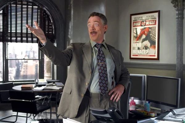 J.K. Simmons als J. Jonah Jameson