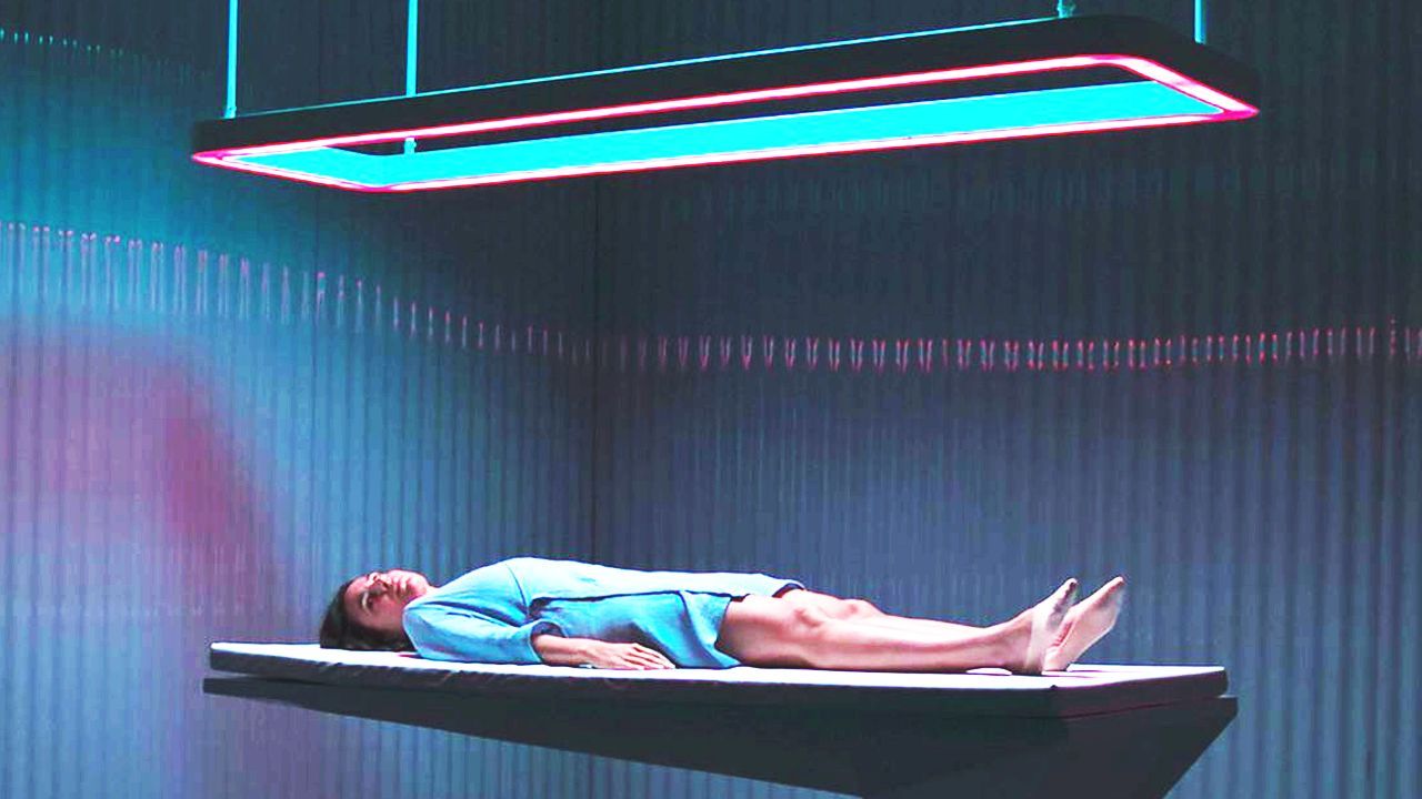 TV-Premiere ohne Werbung: Ein brandaktueller Sci-Fi-Thriller, in dem eine Künstliche Intelligenz zum Richter wird!