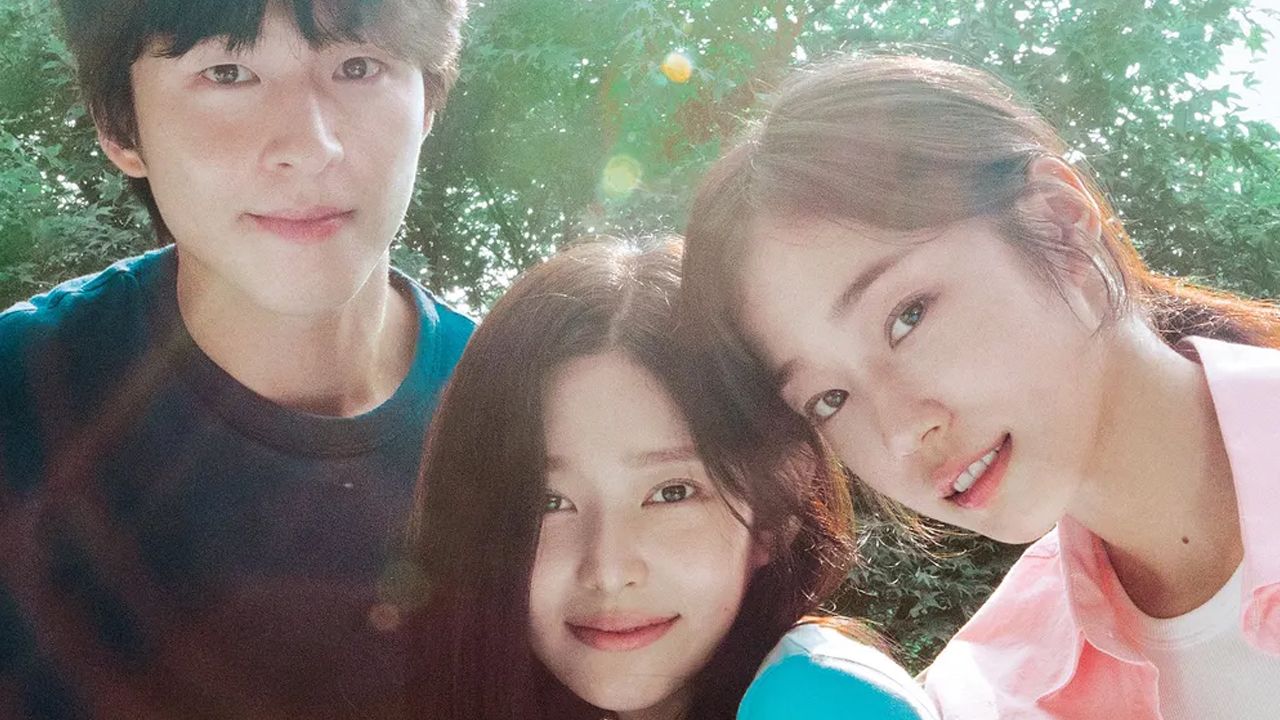 Die frischverliebten Yong-jun (Hong Kyung) und Yeo-reum (Roh Yoon-seo) turteln mit Gebärdensprache.