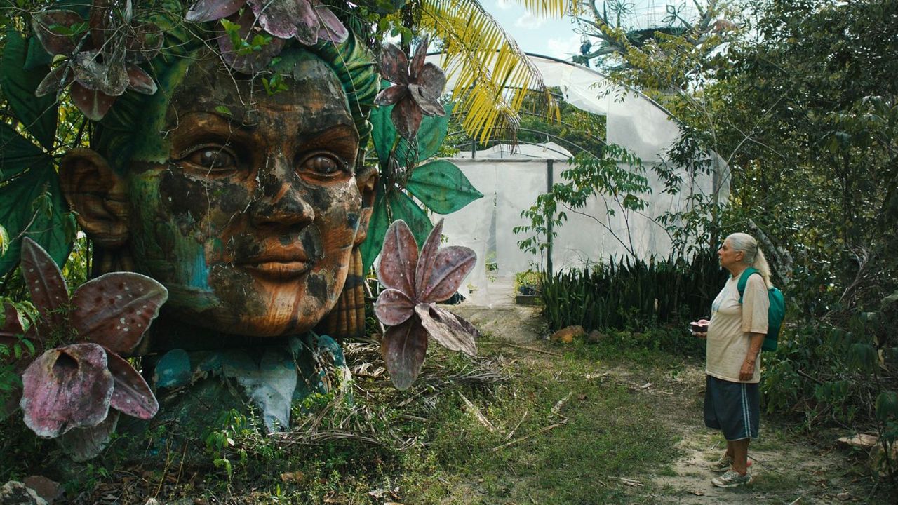 Tereza weigert sich, in eine Senioren-Kolonie abgeschoben zu werden.