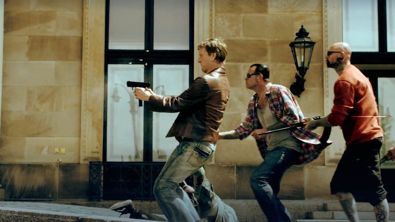 Diese Gangster liefern sich eine blutige Schießerei mit der Polizei.