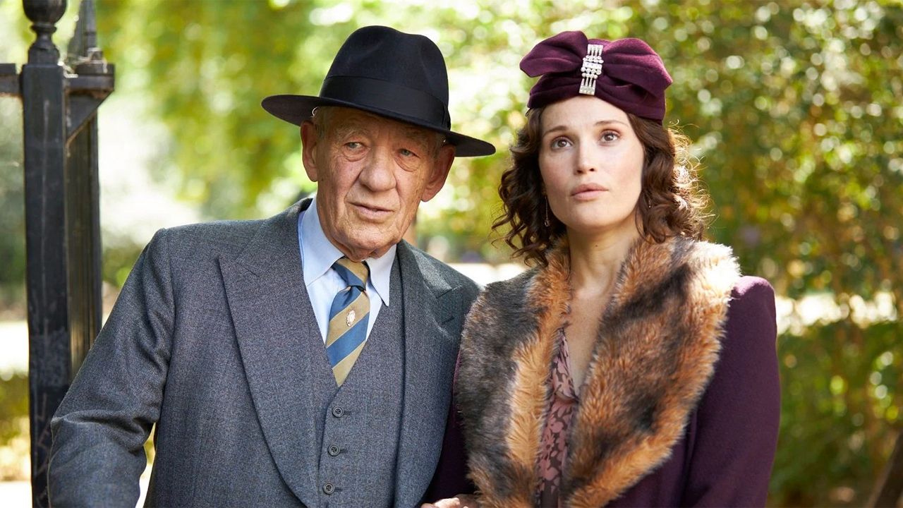 Um seinen Job zu retten, schließt Jimmy einen Deal mit Schauspielerin Nina Land.