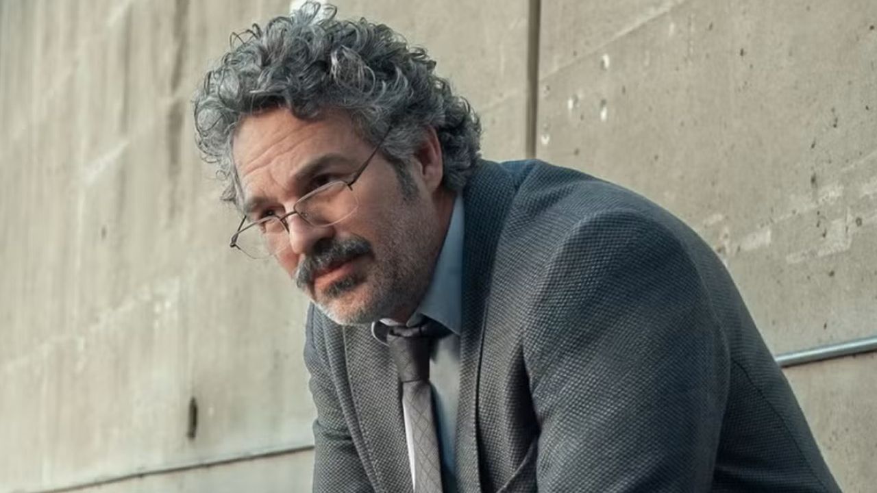 Cop Lubesnik (Mark Ruffalo) nimmt die Fährte auf, auch wenn es einfach keine Hinweise gibt.