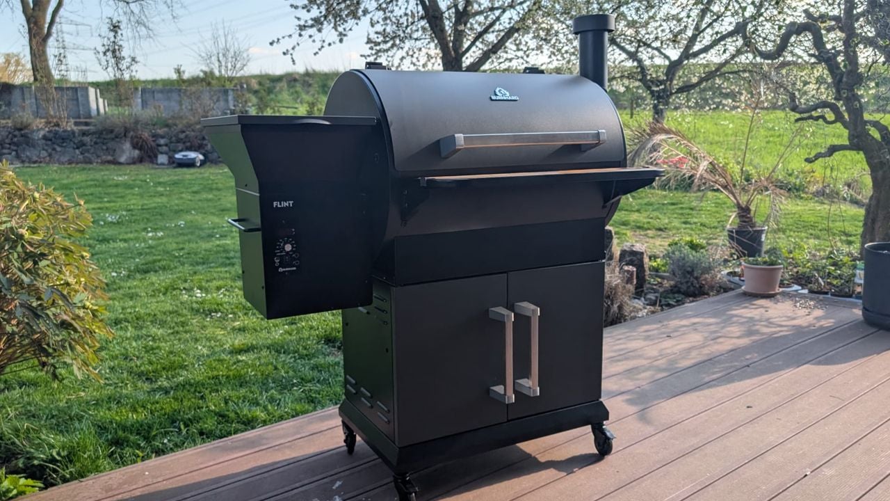 Das ist mein Grill, der Burnhard Flint. Mein Gott, ich liebe dieses Teil!
