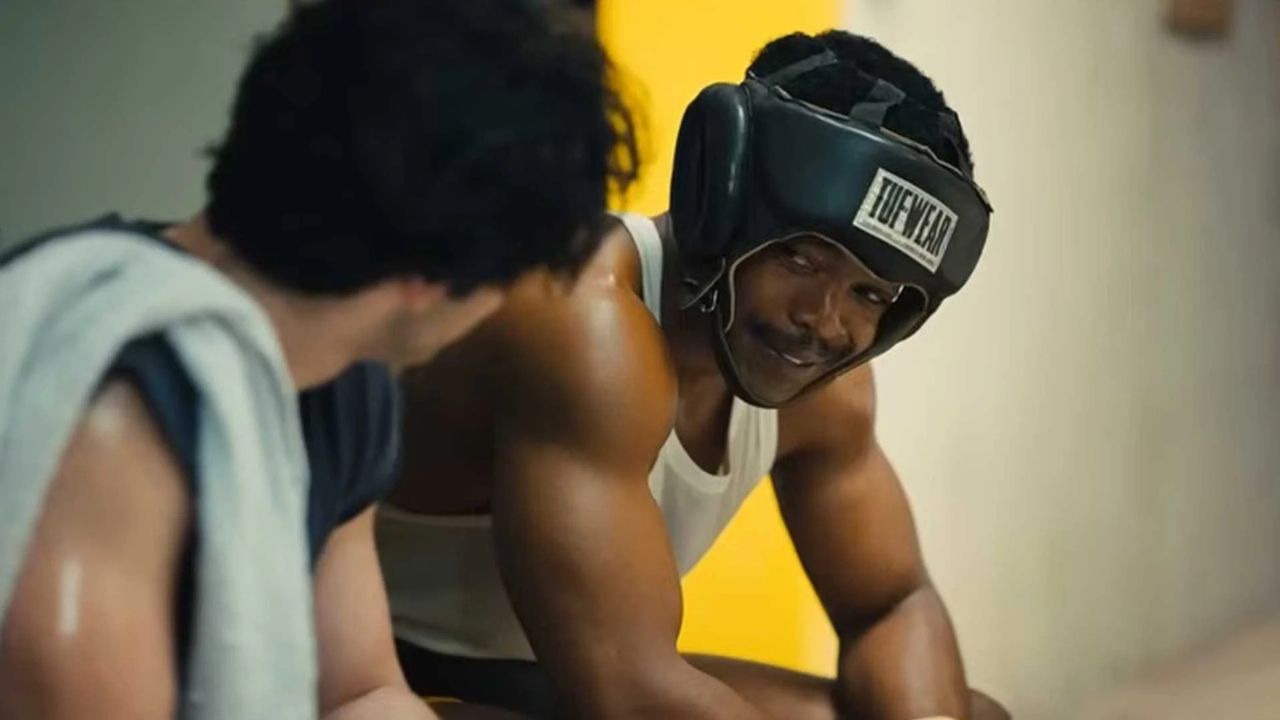 Carl Weathers (Stephen James), der in 