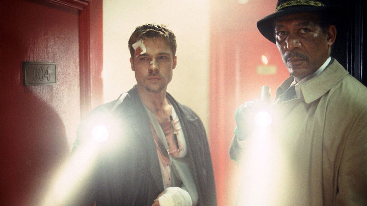 Eiskaltes Thriller-Meisterwerk mit Brad Pitt und Morgan Freeman endlich wieder im Kino: Trailer zur Wiederaufführung von "Sieben"