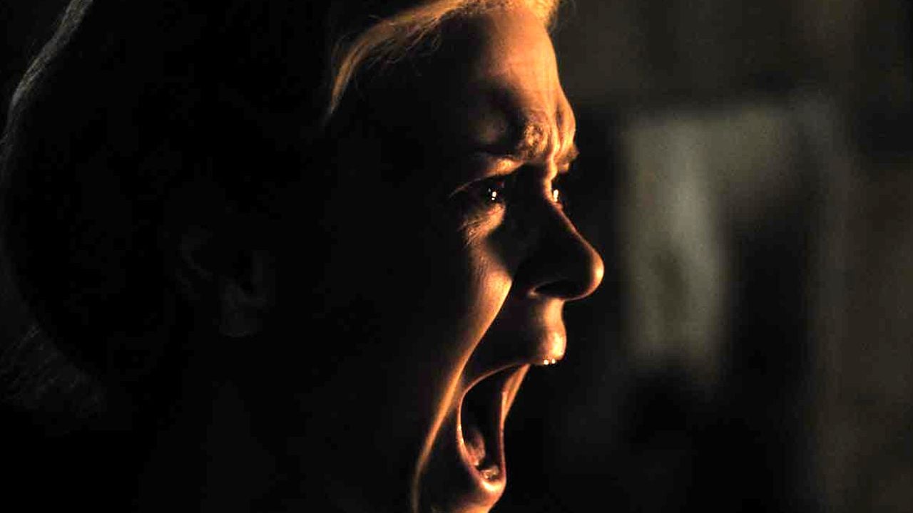 Nach Slender Man und Empty Man kommt der Grey Man: Im deutschen Trailer zum Horror-Thriller "Hold Your Breath" geht das Grauen um