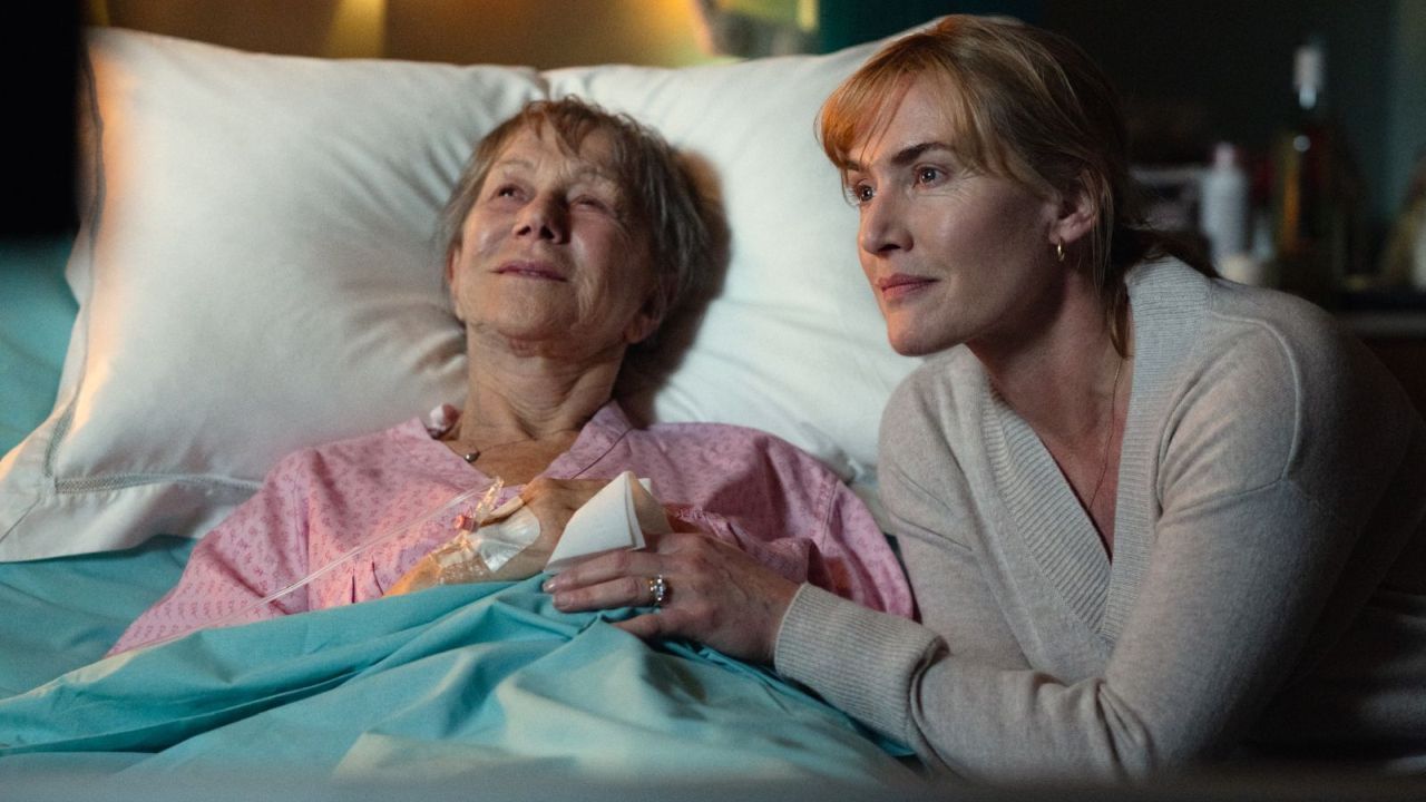 „Goodbye June“ basiert ganz lose auf den Erfahrungen, die Kate Winslet selbst beim Krebstod ihrer eigenen Mutter gemacht hat.