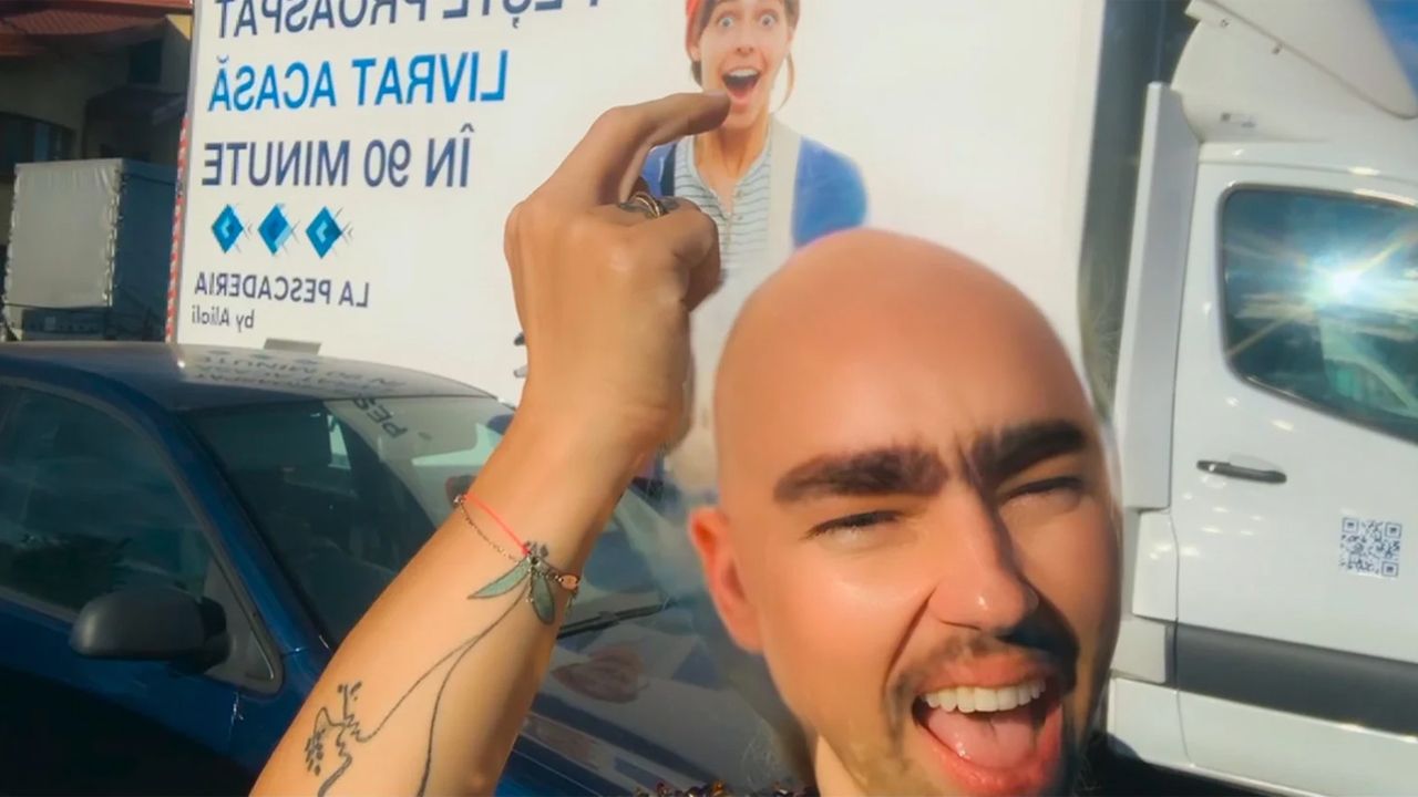 In TikToks-Video lässt Angela die Sau raus.