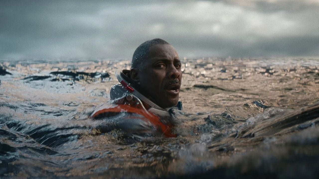 Idris Elba kommt in 